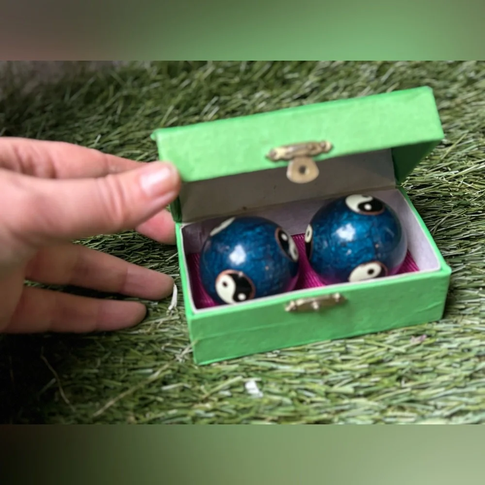 VINTAGE Cloisonné Yin-Yang Baoding Balls • Deep Blue Enamel • Meditation Chime - Picture 5 of 11